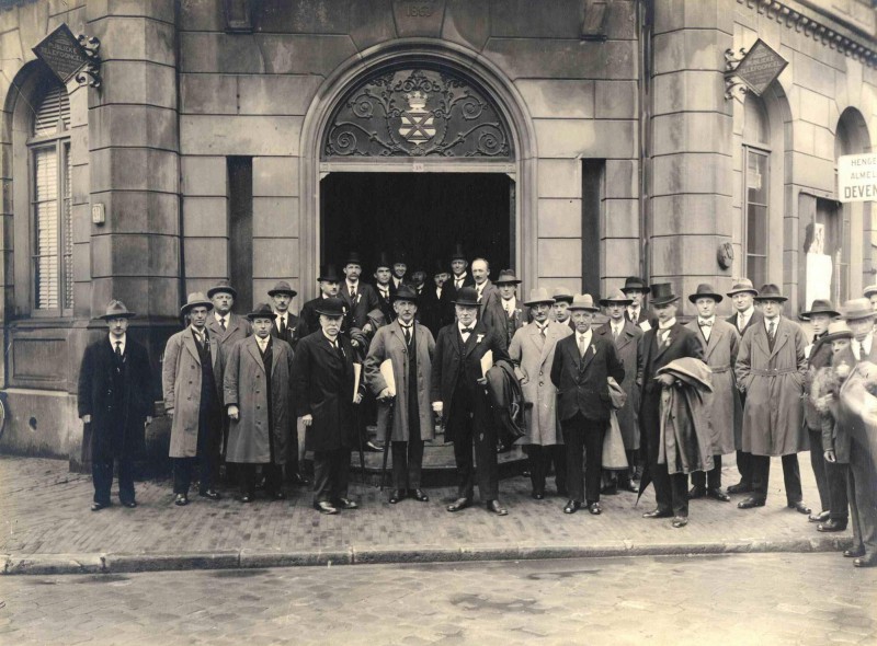 Langestraat oude stadhuis  1925.jpg