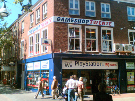 Gameshop Twente in Haverstraatpassage failliet.jpg