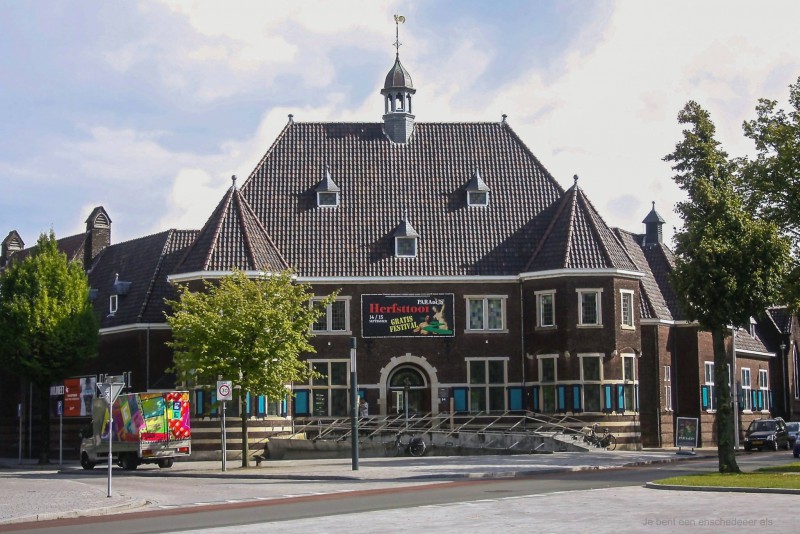 Lasondersingel hoek H.B. Blijdensteinlaan Rijksmuseum Twente.jpg