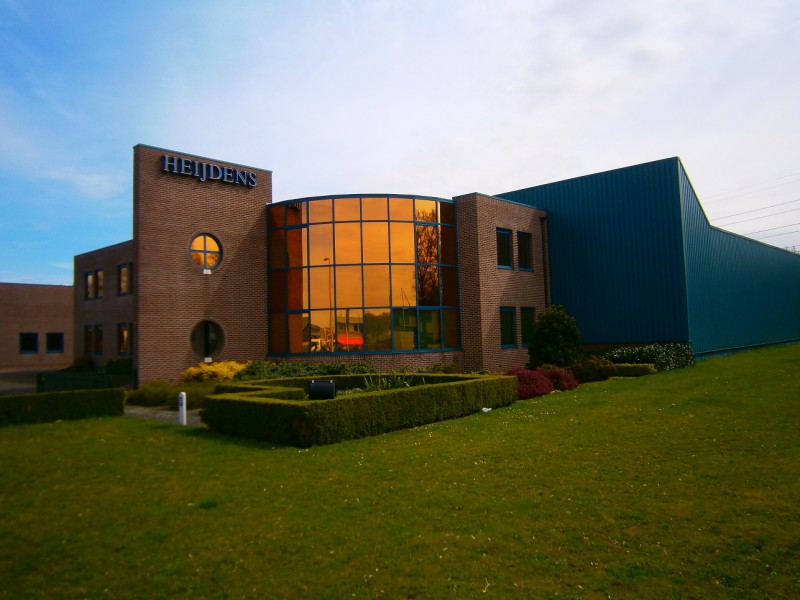 Rembrandtlaan hoek Hendrik ter Kuilestraat pand Heijdens.JPG