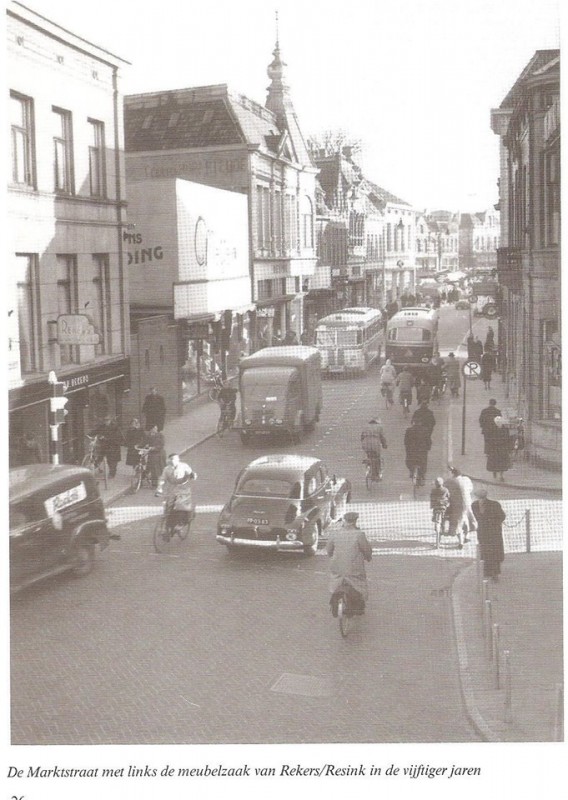 Marktstraat jaren 50 met Resink.jpg