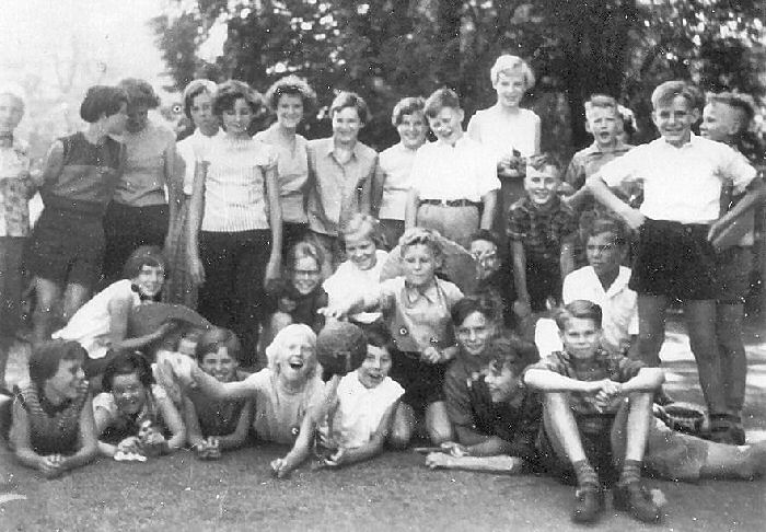 Volksparkschool 1955-56 5e klas-.jpg