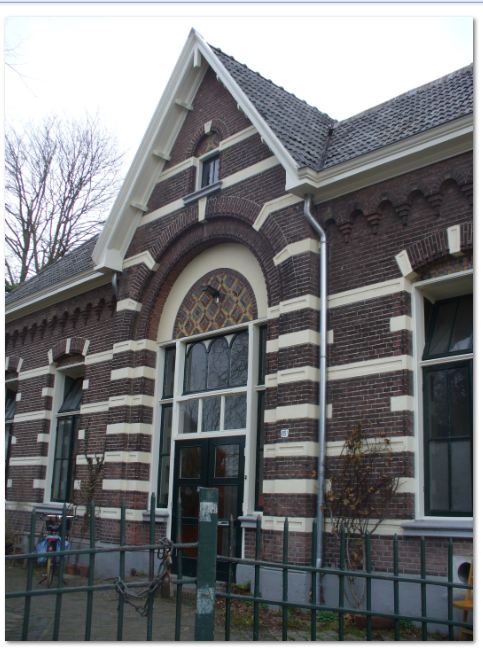 Minkmaatstraat hoek Leliestraat school.JPG