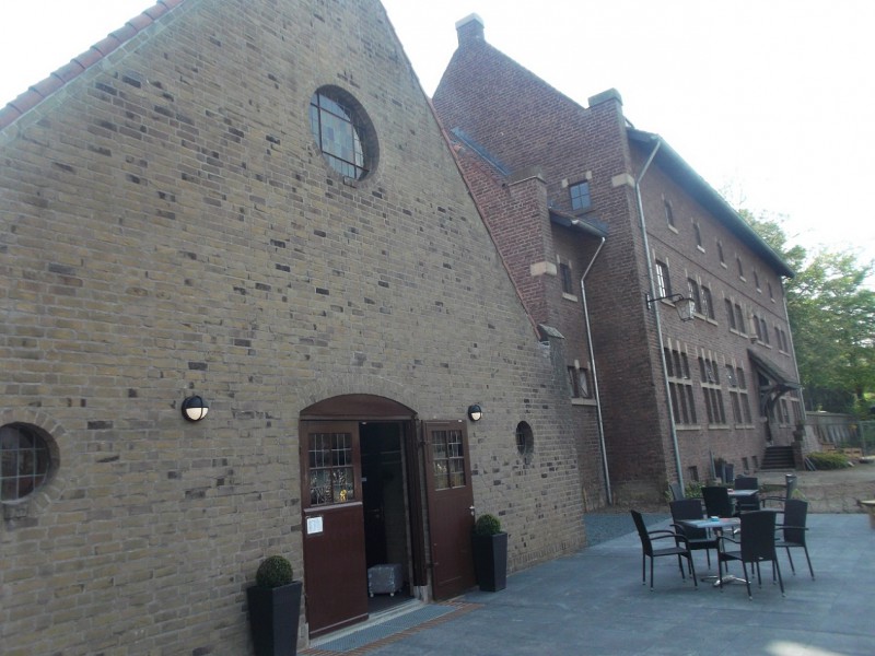 Gronausestraat klooster Dolphia nu pannekoekenrestaurant.JPG