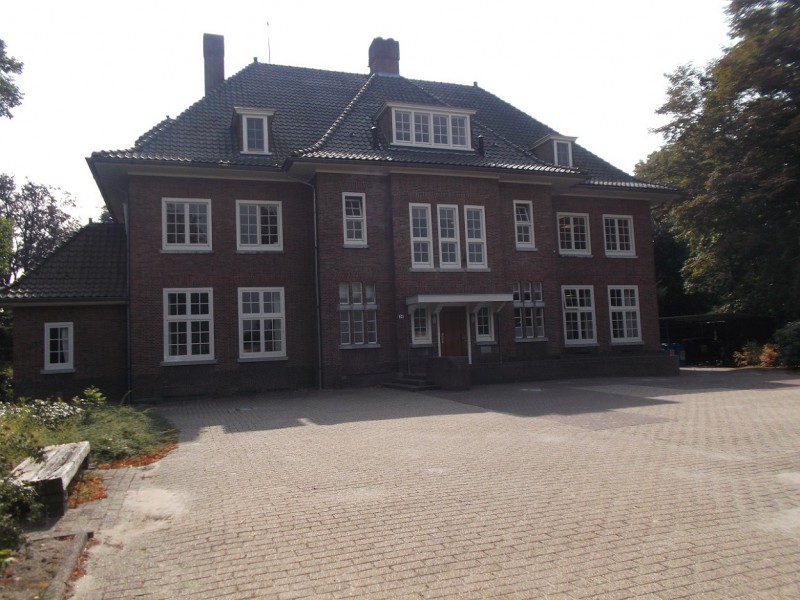 Welnaweg 100 villa Het Bouwhuis achterkant (2).JPG