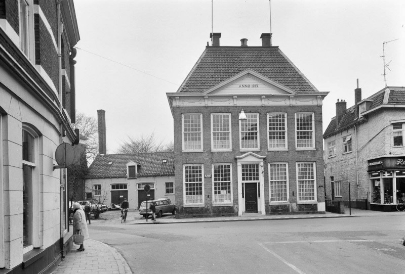 Veenstraat hoek Gronausestraat Elderinkshuis met aanbouw.jpg