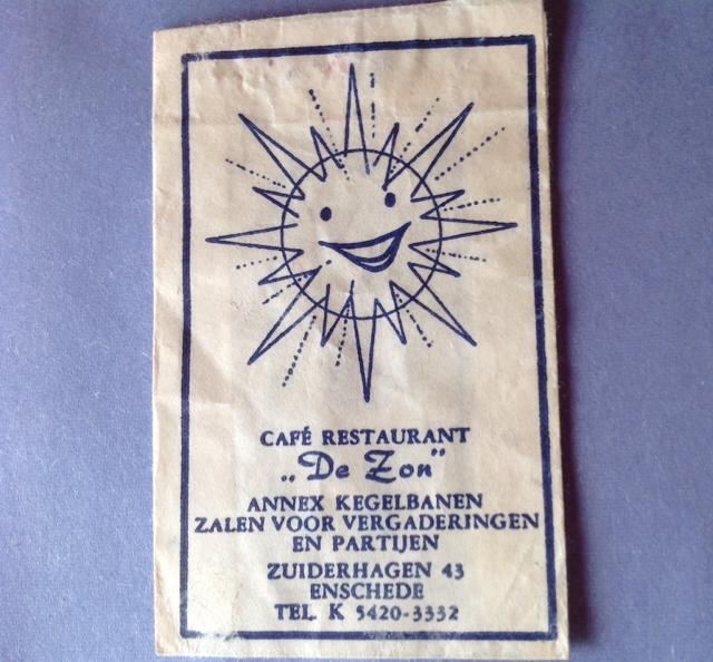 Zuiderhagen 43 cafe restaurant De Zon suikerzakje.(2).jpg