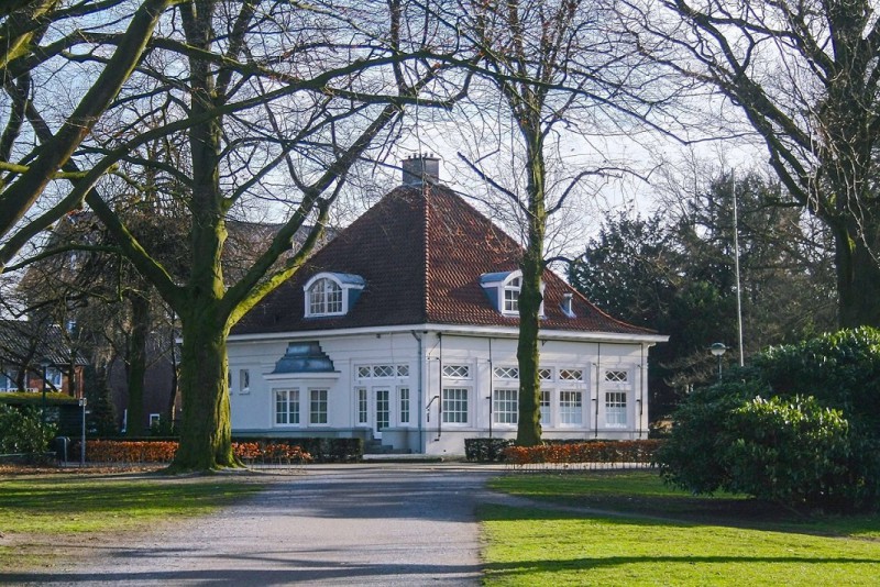 van Heekpark theehuis.jpg