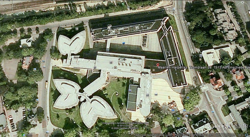 M.H. Tromplaan 28 Saxion Hogeschool vanuit GoogleEarth_Image.jpg