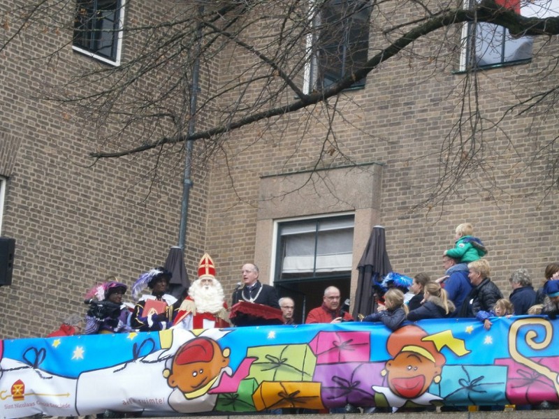 Langestraat Stadhuis ontvangst Sinterklaas en Pieten 14-11-2015 (5).JPG