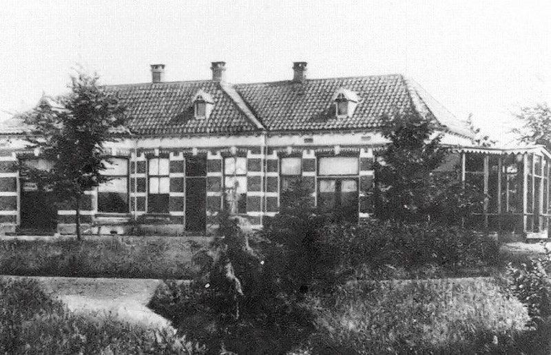 Gronausestraat 1900 toen nog Buitensociteit, later cafe restaurant AB.jpg