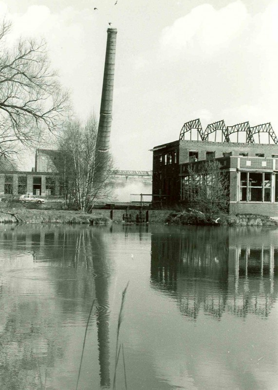 Rigtersbleek april 1990 Sloop textielfabriek.jpg