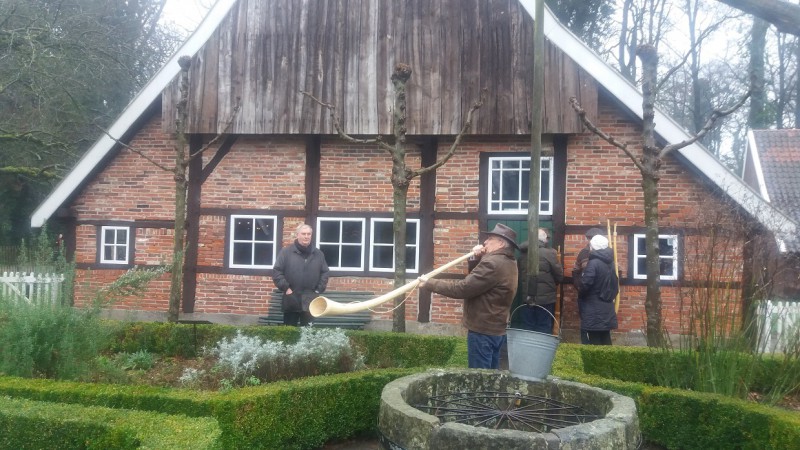 Ledeboerpark Lammerinkswönner Midwinterhoornblazen 3-1-2016.jpg
