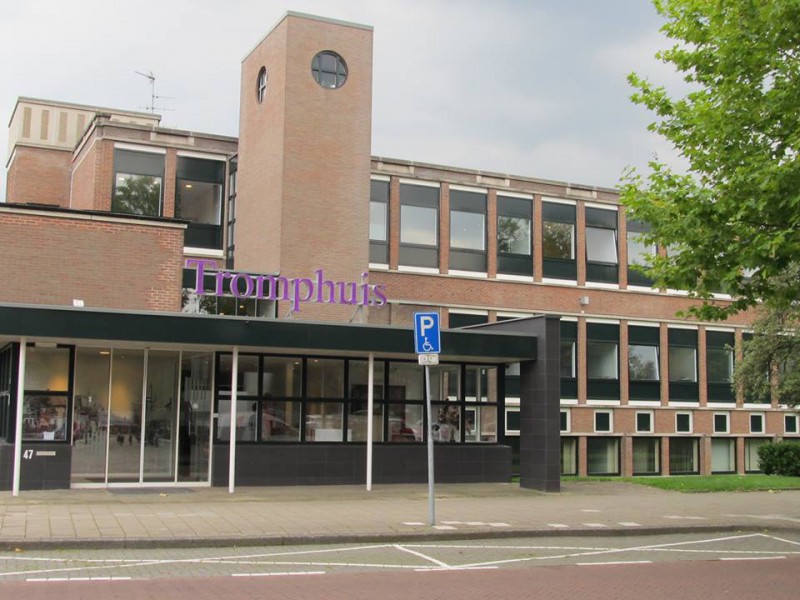 M.H. Tromplaan Tromphuis vroeger Ziekenfonds.jpg