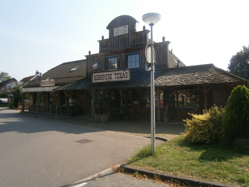Dirk Papestraat 30 Boekelo Ribhouse Texas.JPG