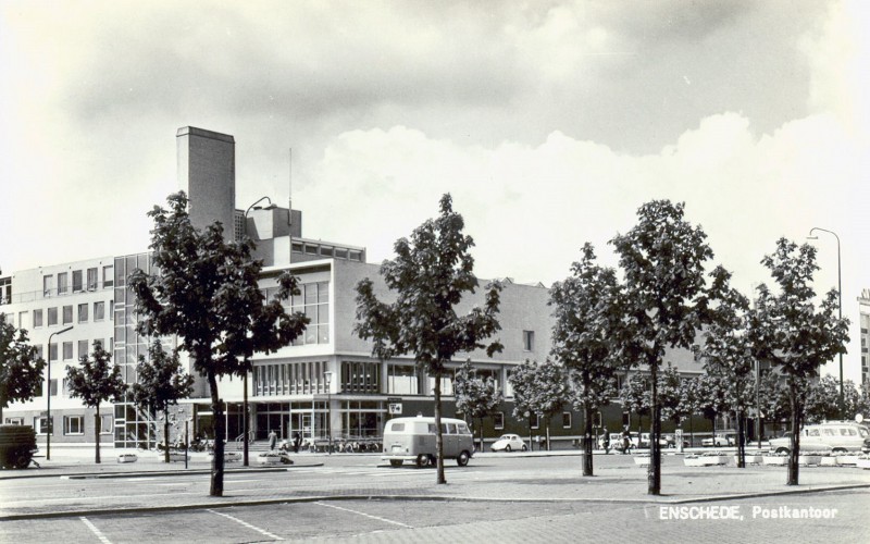 Boulevard 1945 Postkantoor.jpg