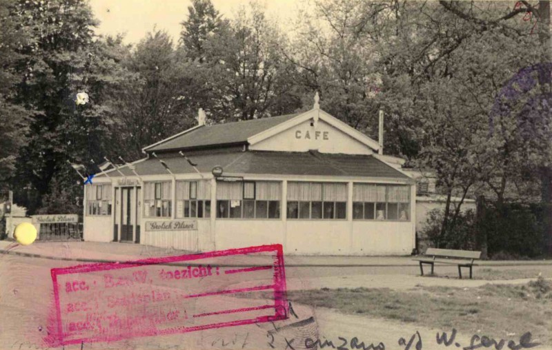 Gronausestraat 1958 Café Lindenhof.jpg