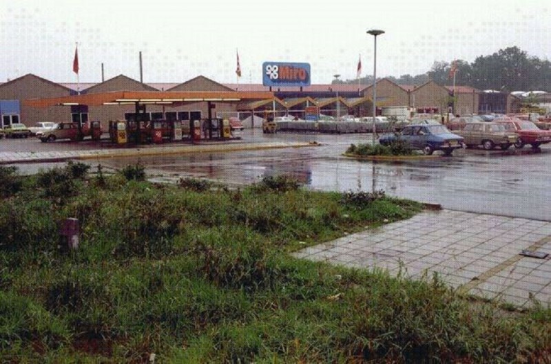 Gronausestraat Miro center ca 1985.jpg
