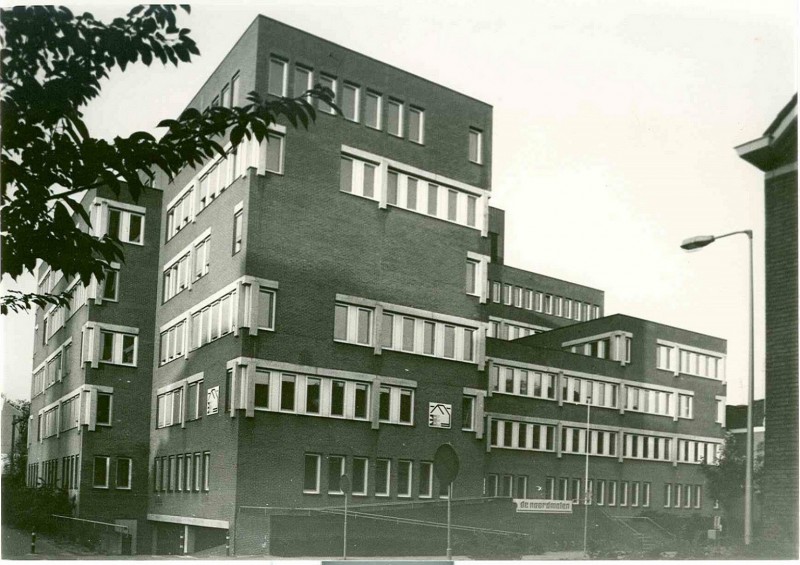 Molenstraat de Noordmolen, dienstgebouw van de dienst Openbare Werken, later Bouwdienst.jpg
