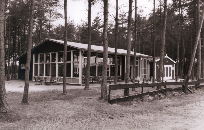 Oude Deldenerweg Kantine van Kampeercentrum Twente, later Camping Twente.jpg