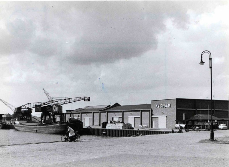 Haven met Sesam verladers- en expeditiebedrijf 1959.jpg