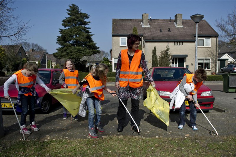 Buurtkring Esmarke strijdt tegen zwerfafval.jpg