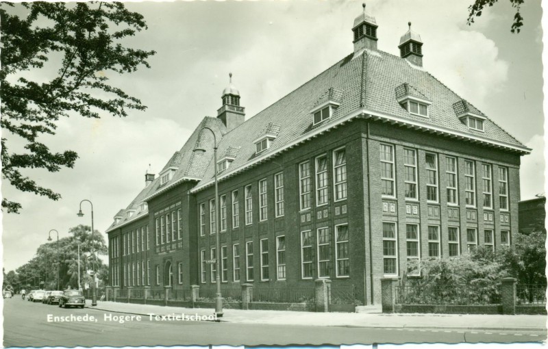 Ariensplein Hogere Textielschool.jpg