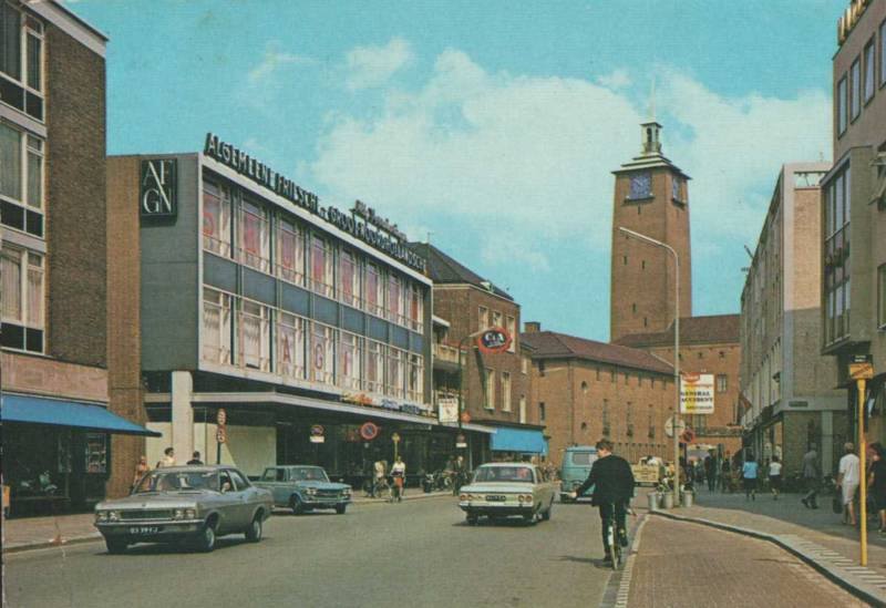 van loenshof rechts Alberts Corner.jpg