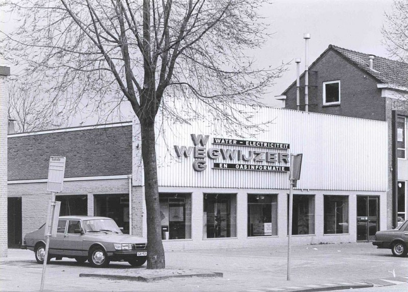 Haaksbergerstraat, Voorlichtingscentrum van de Openbare Nutsbedrijven, de Wegwijzer.jpg