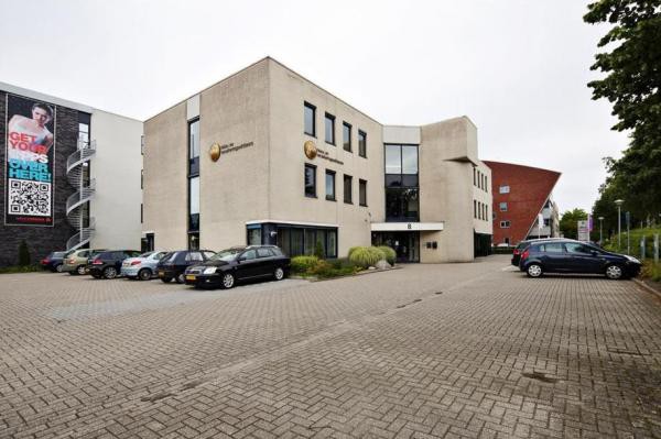 Auke Vleerstraat 8 vroeger pand Eshuis Belastingadviseurs.jpg