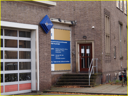 Hengelosestraat tijdelijk politiebureau in vroegere brandweerkazerne.png