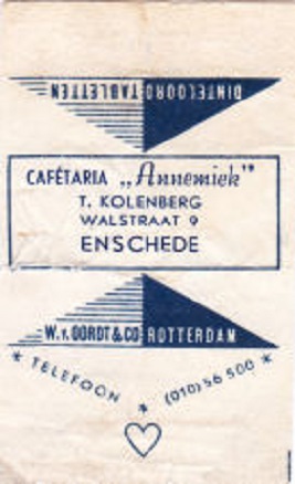 Walstraat 9 CAFÉTARIA Annemiek T. KOLENBERG.jpg