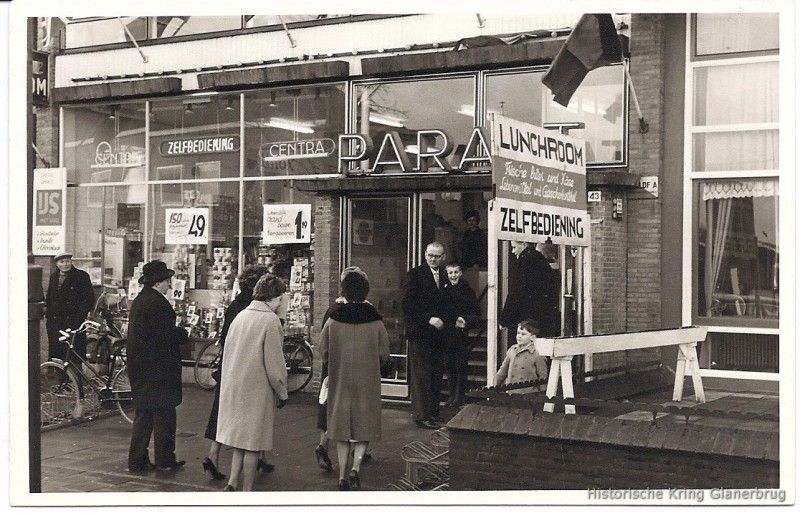 Gronausestraat Glanerbrug Paraat supermarkt.jpg