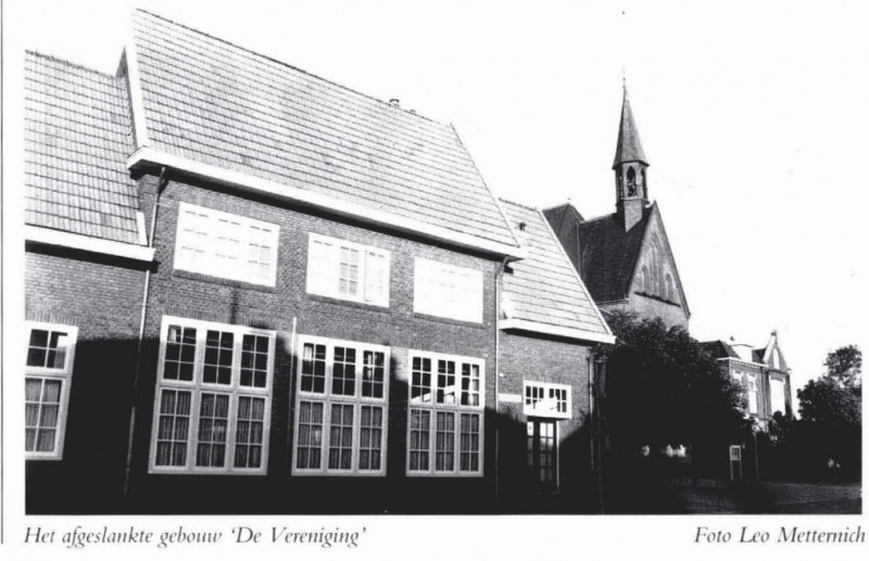 Kerkstraat glanerbrug.jpg