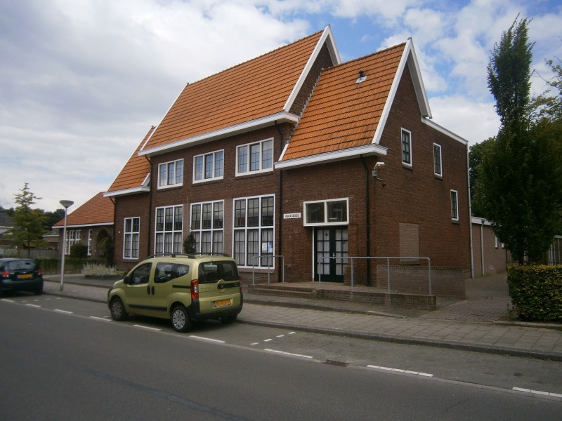 Kerkstraat 18 Glanerbrug Parochiehuis.JPG