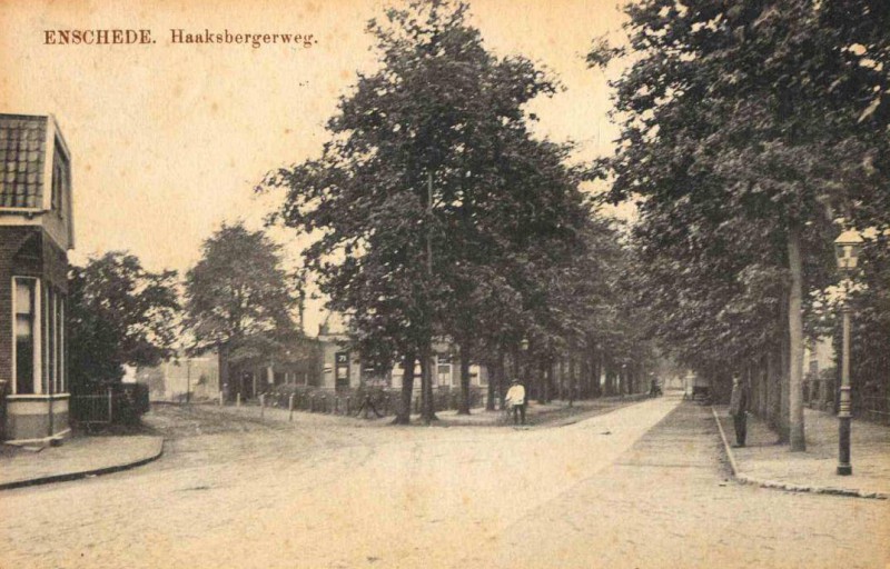 Haaksbergerweg nu Haaksbergerstraat1910.jpg