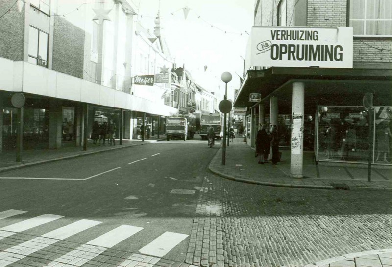 Marktstraat 1965 Hoek Zuiderhagen. Meijer.jpg