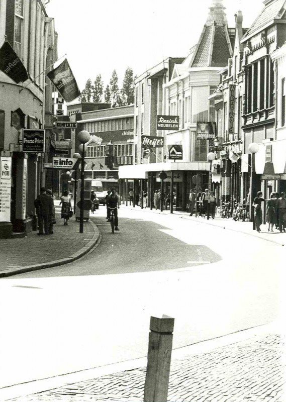 Marktstraat. Resink. Meijer. Infocentrum.jpg