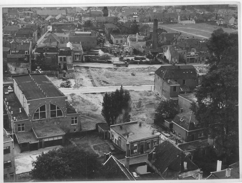 Centrum 1945 Zuiderhagen, Willemstraat, De Krim, Mooienhofstraat, Achter 't Hofje en omgeving; vanaf de stadhuistoren genomen foto.jpg