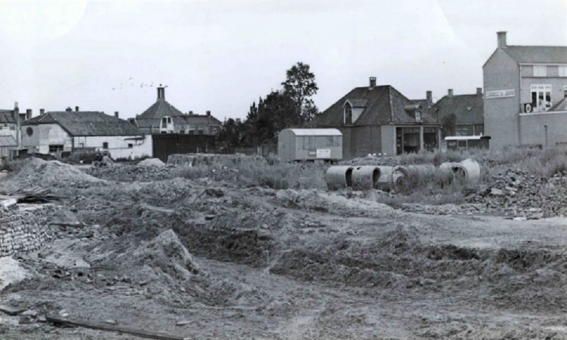 Kuipersdijk vroeger Mooienhofstraat garage v.d. Brand.jpg