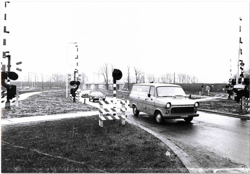 Lambertus Buddestraat oude en nieuwe bouwhuis tunnel 1978.jpg