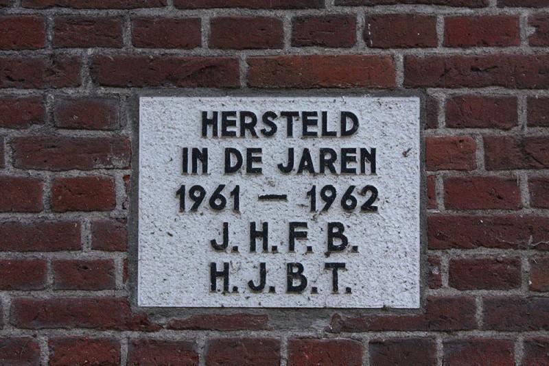 gevelsteen.jpg
