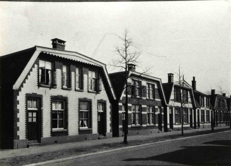 Sumatrastraat 1920 Deel v.d. straat, met woningen uit 1909 van architect A.G.Zn.Beltman vroeger 1e Getfertdwarsstraat.jpg