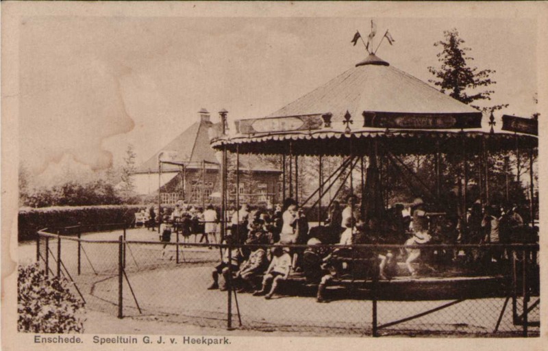 vanheeksparkspeeltuin1931.jpg (131.35 KiB) 12942 keer bekeken 1931