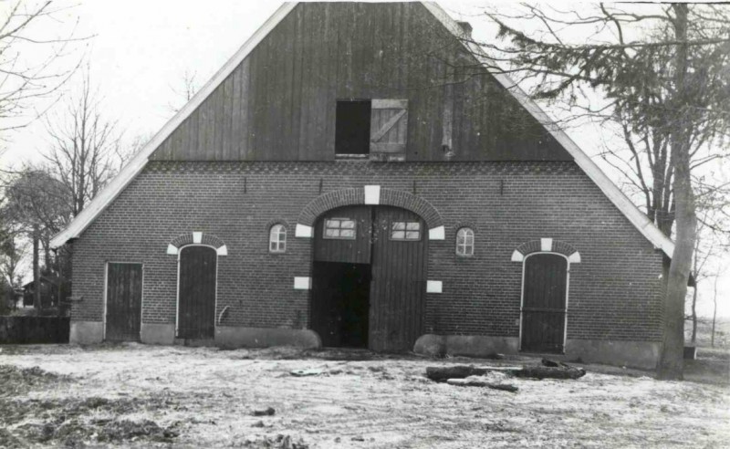 Korhaanweg Boerderij De Korhaan van de familie Baveld 1941.jpg