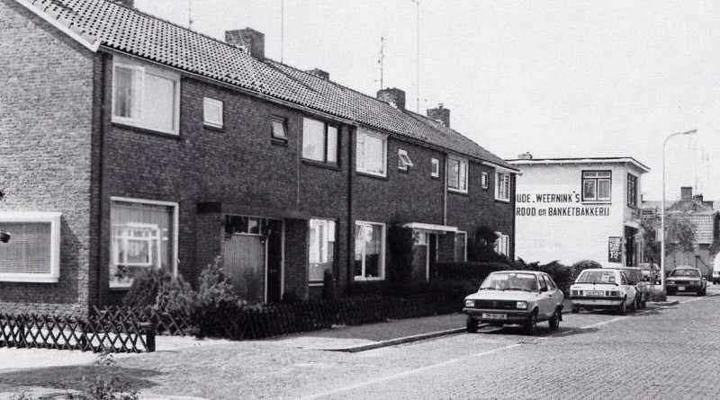 Dennenweg bakker Oude Weernink.jpg