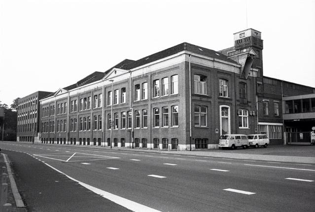 Hengelosestraat fabriek Schuttersveld.jpg