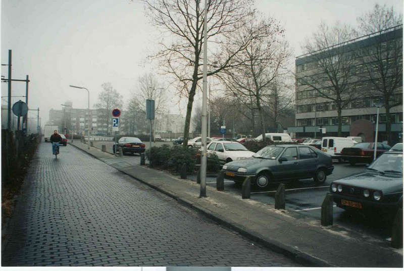 Parallelweg Molenplein gezien richting Kloosterstraat.jpg