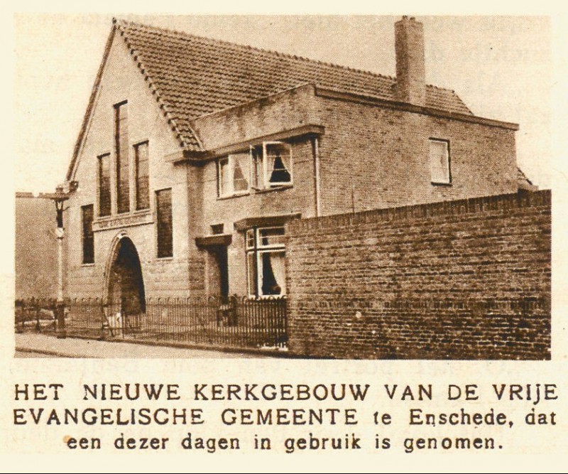 Boddenkampstraat De kerk van de vrije evangelische gemeente is gebouwd in de jaren 1920. Het werd ontworpen in een gematigd expressionistische stijl door een onbekende architect.De foto is uit 1929..jpg