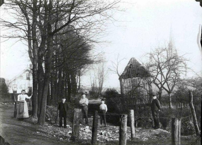 Visserijstraat 1896 Het Zeggelt. Oude Visserij, omgeving tegenwoordige gemeentewerfstraat en weer later Willem Brakmanstraat.jpg